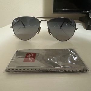 Polarized Ray-Ban Aviators